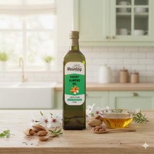Sweet Almond Oil (زيت اللوز الحلو)